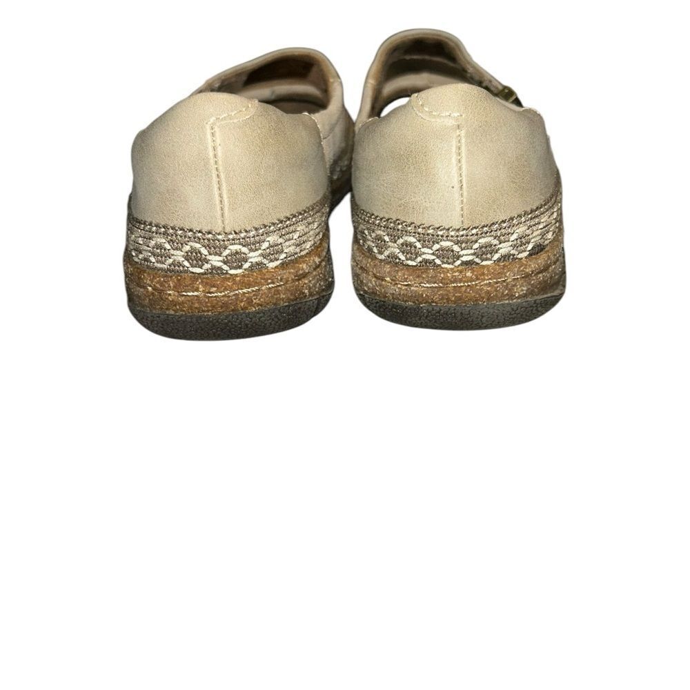 Earth Origins Essential Emme Mary Jane Suede Khaki Belcro Buckle Shoes 6.5 comfy - Picture 7 of 8